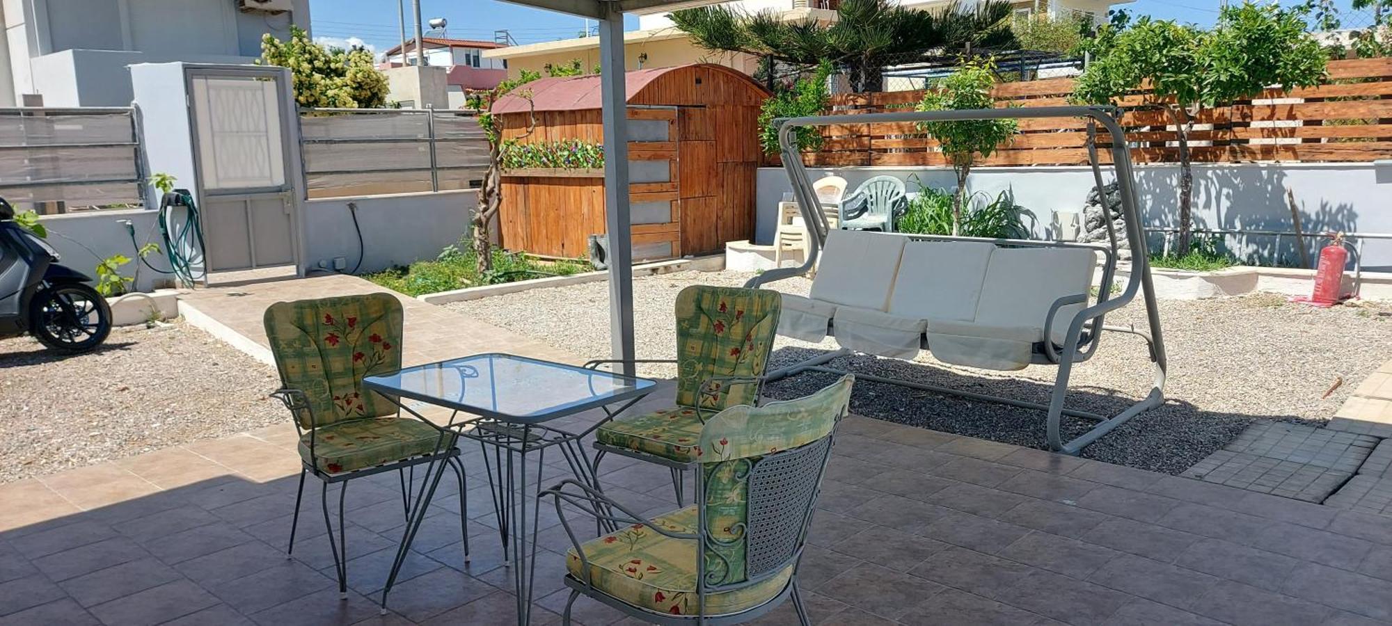 Filio'S Loft Near Airport Villa Artemida  Bagian luar foto