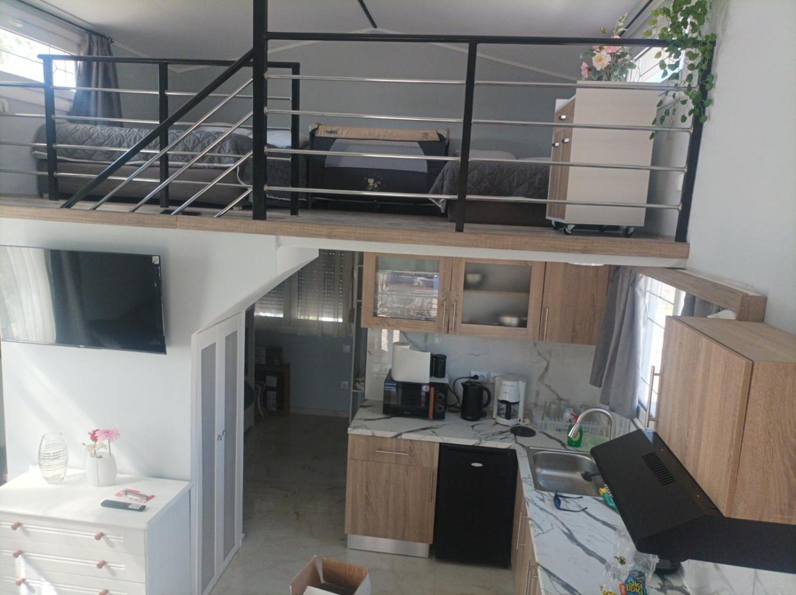 Filio'S Loft Near Airport Villa Artemida  Bagian luar foto