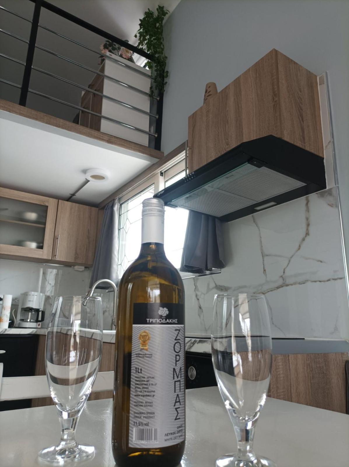 Filio'S Loft Near Airport Villa Artemida  Bagian luar foto